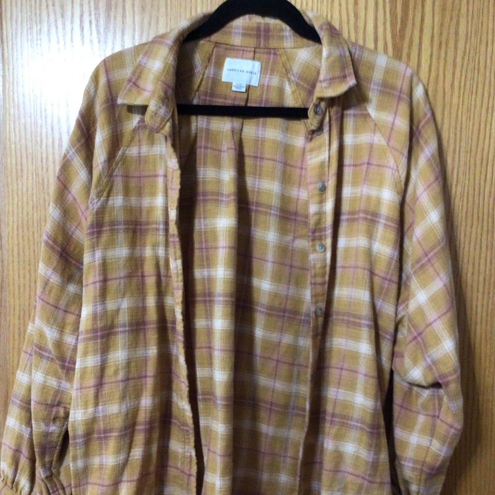 American Eagle flannel top